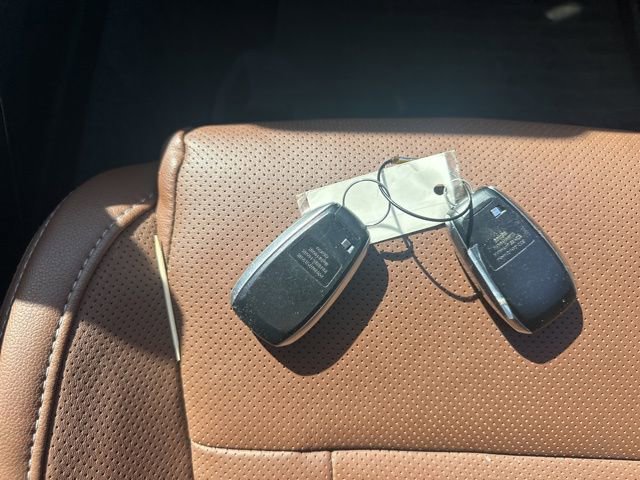 Used 2022 Subaru Outback Touring XT AWD/4WD image 14