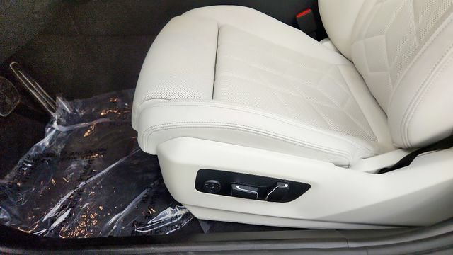 Used 2026 BMW 530i w/ M Sport Package RWD image 48
