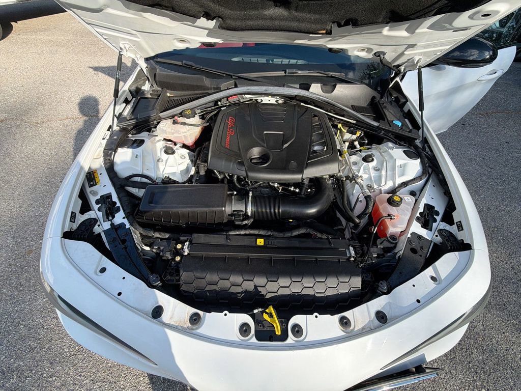 Used 2022 Alfa Romeo Giulia Veloce image 18