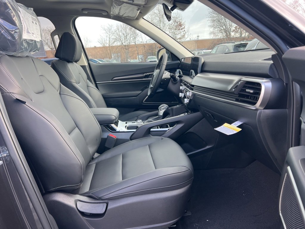 New 2025 Kia Telluride S image 16
