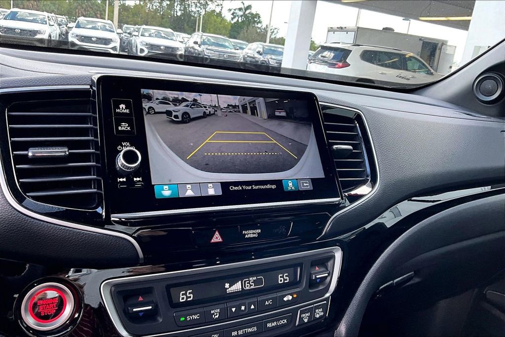 Used 2025 Honda Ridgeline Black Edition image 27