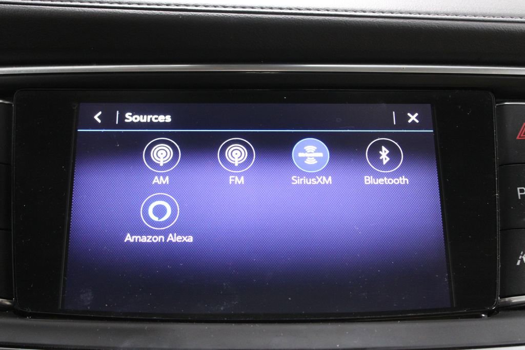 Used 2020 Buick Enclave Premium w/ Sun and Sites Package image 34