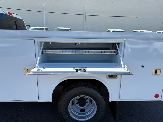 New 2025 Ford F350 XL w/ XL Chrome Package AWD/4WD image 13