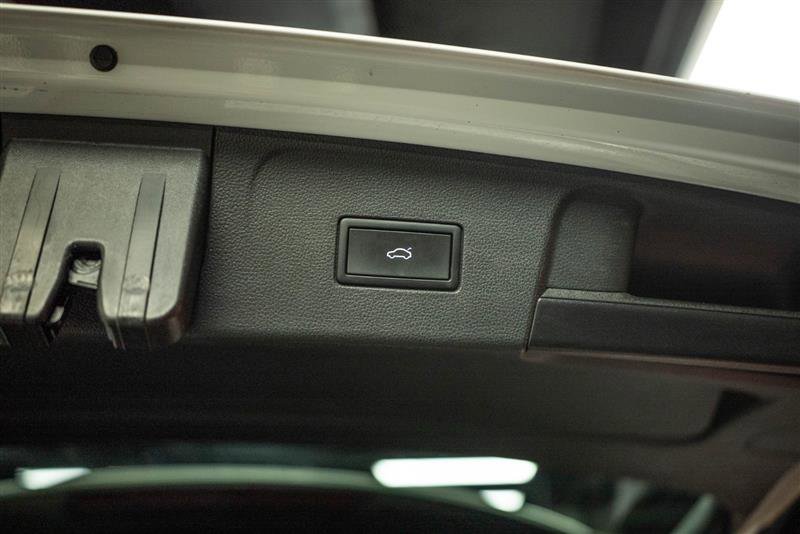 Used 2024 Volkswagen Atlas SE image 8