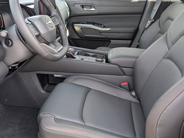 New 2026 Nissan Pathfinder SL w/ Cargo Package AWD/4WD image 10