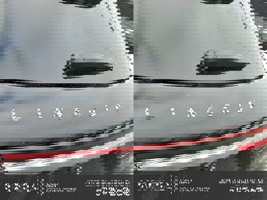 Certified 2024 Lincoln Corsair AWD image 29