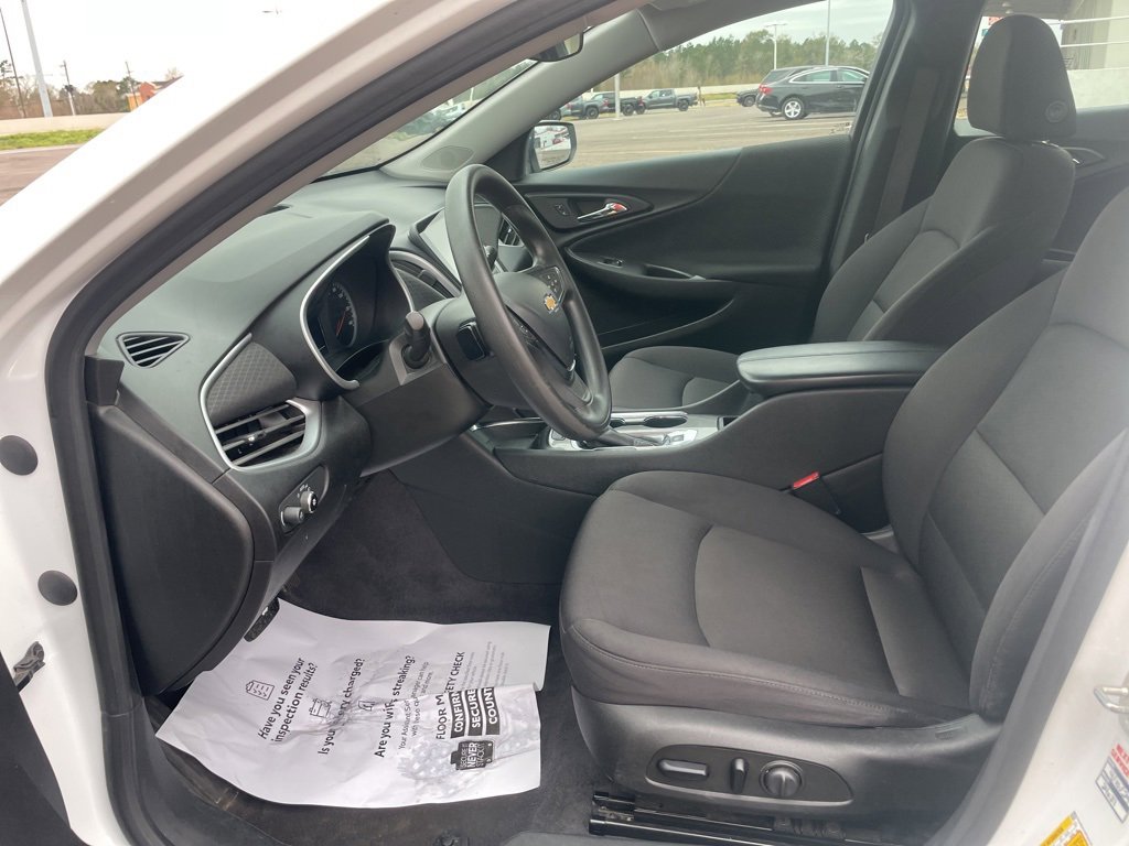 Used 2023 Chevrolet Malibu LT image 14