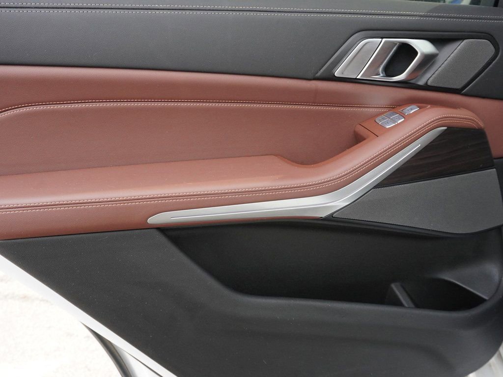 Used 2023 BMW X7 xDrive40i w/ Premium Package image 27