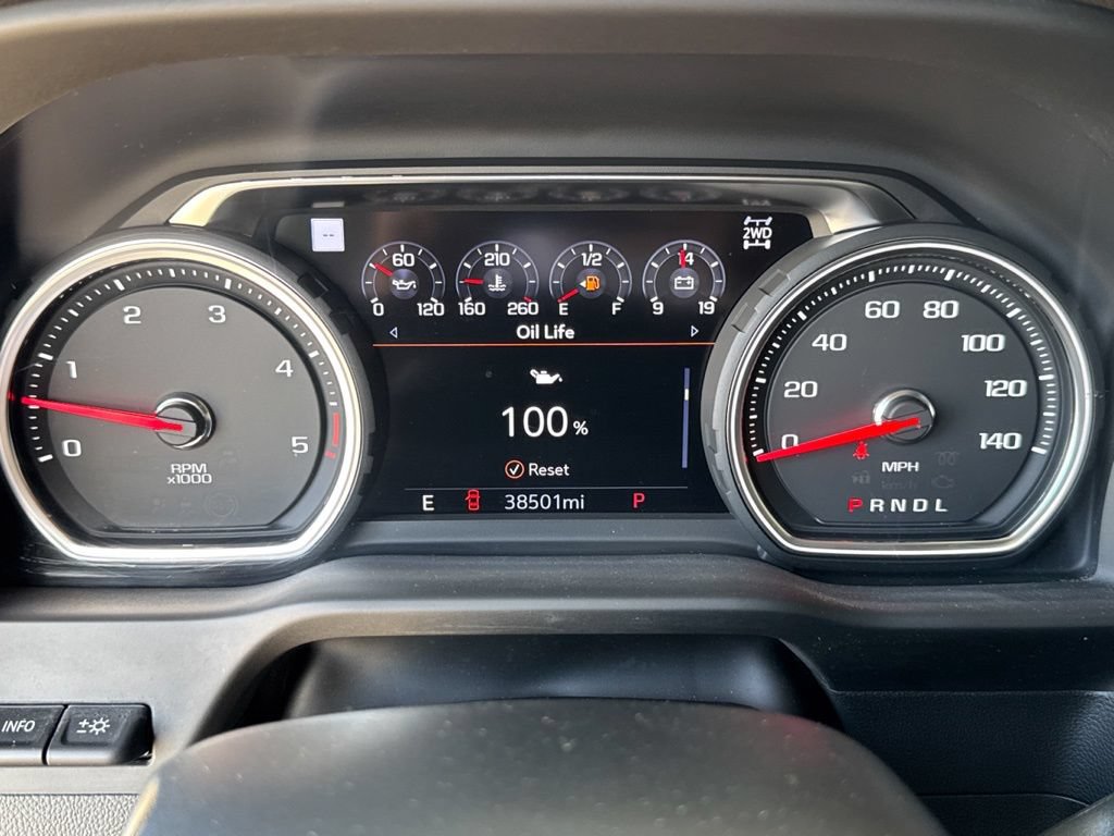 Used 2023 Chevrolet Silverado 3500 LTZ w/ LTZ Convenience Package AWD/4WD image 9