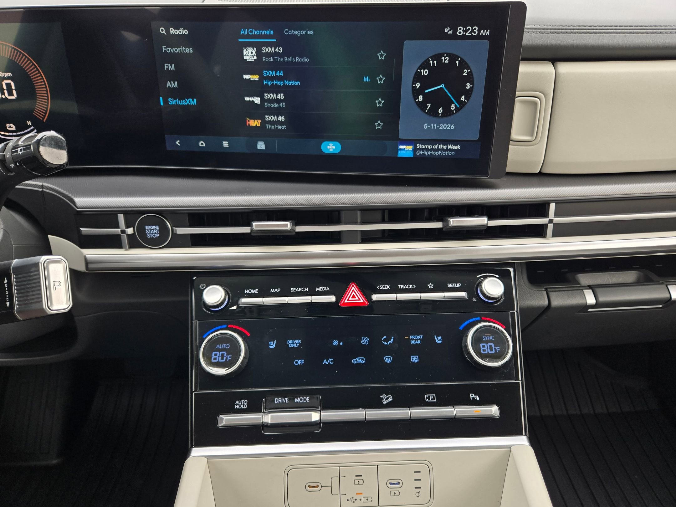 Used 2024 Hyundai Santa Fe SEL FWD image 15