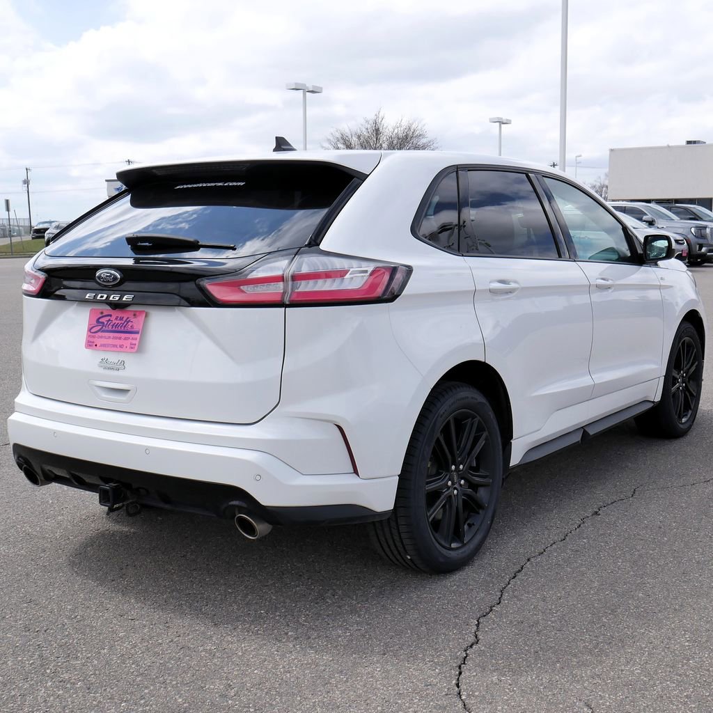 Used 2021 Ford Edge ST-Line w/ Class II Trailer Tow Package AWD/4WD image 11