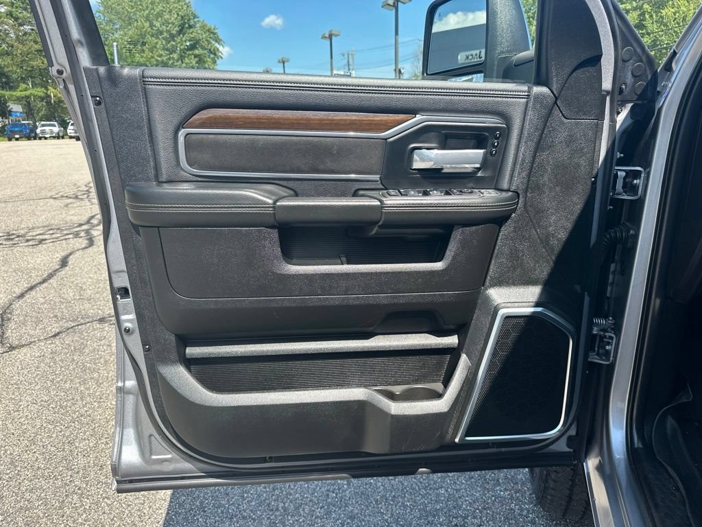 Used 2024 RAM 2500 Laramie w/ Safety Group AWD/4WD image 14