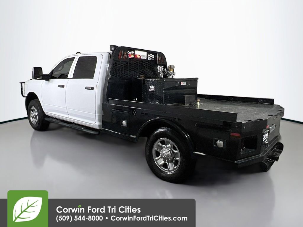 Used 2024 RAM 3500 Tradesman w/ Chrome Appearance Group image 10