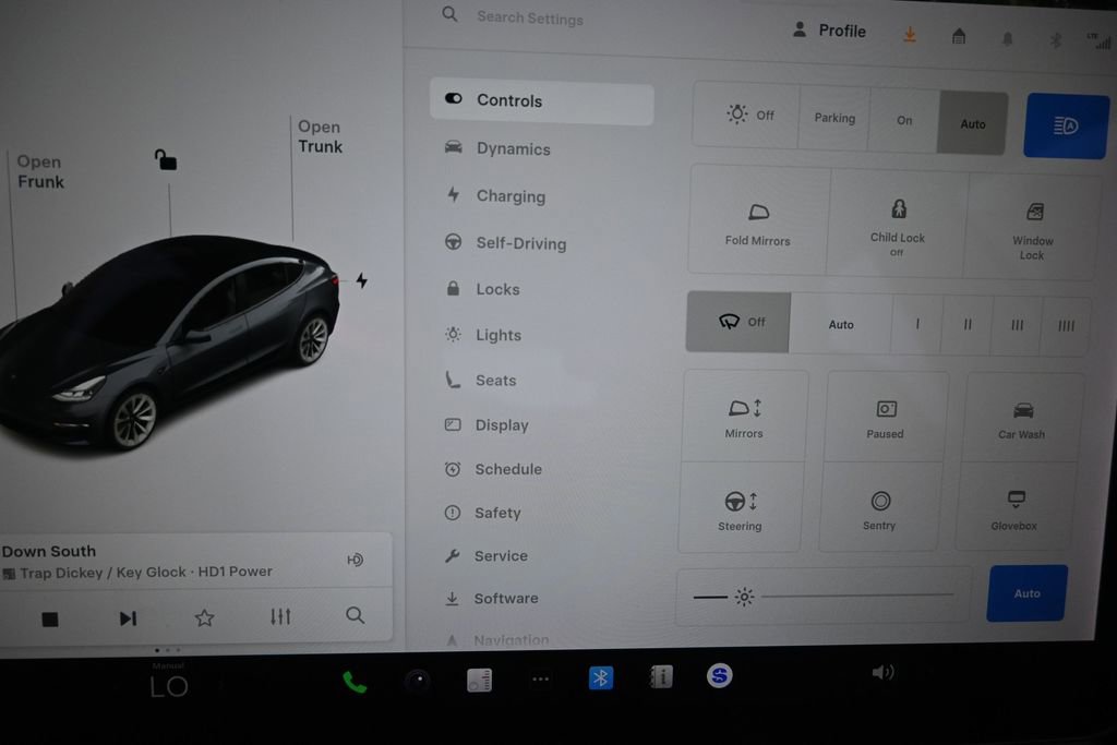 Used 2021 Tesla Model 3 Standard Range Plus RWD image 18