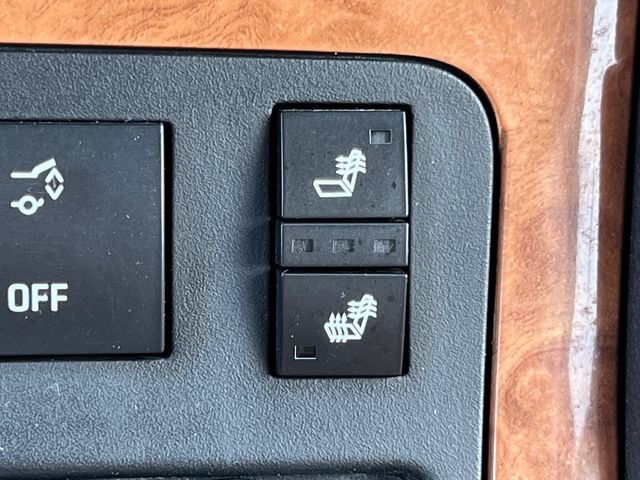 Used 2012 Buick Enclave Leather FWD image 25
