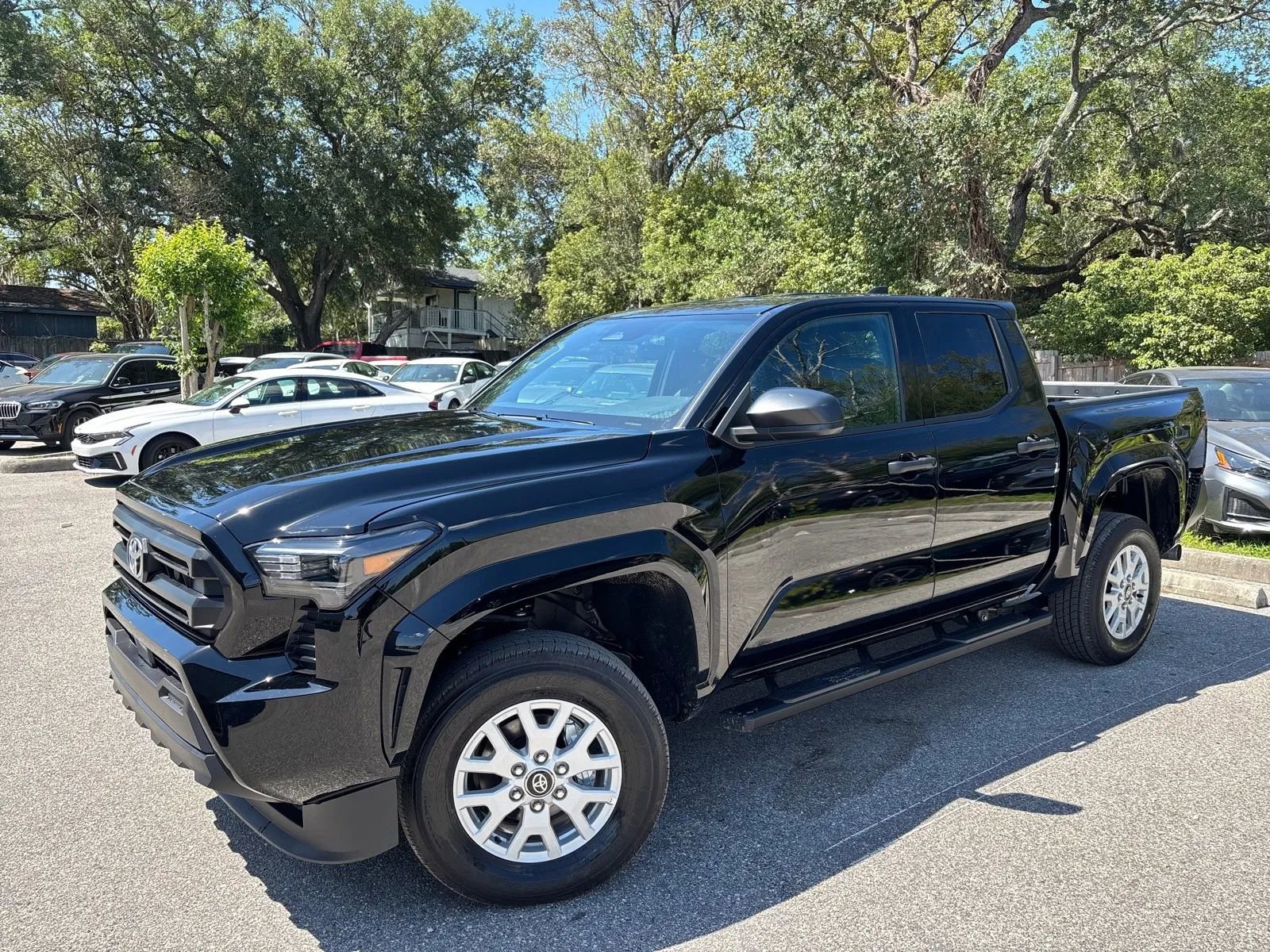 Used 2026 Toyota Tacoma SR image 2