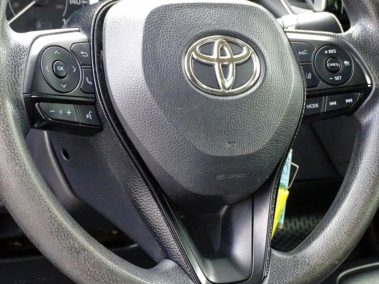 Used 2021 Toyota Corolla LE FWD image 23