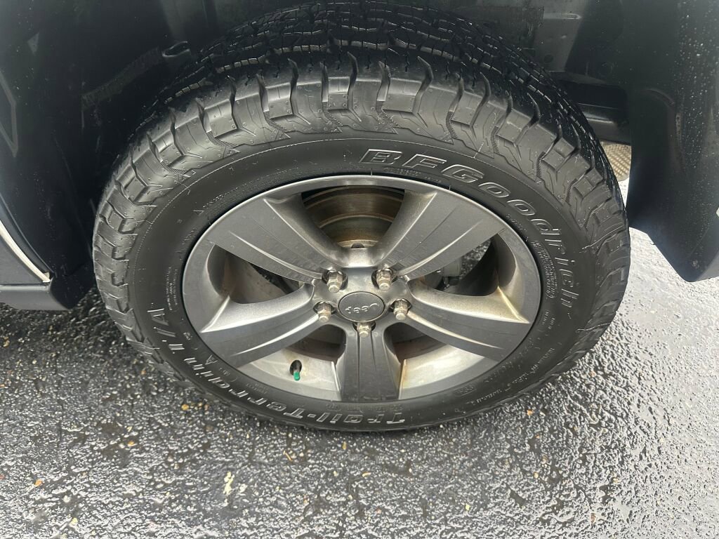 Used 2015 Jeep Patriot High Altitude AWD/4WD image 9