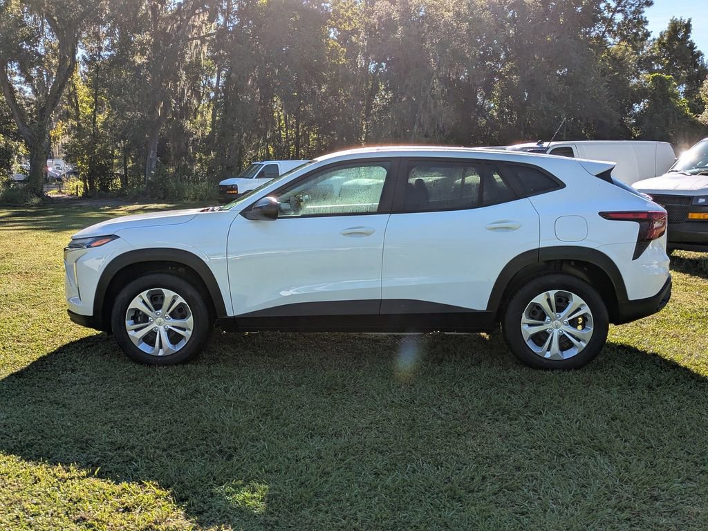 New 2026 Chevrolet Trax LS w/ Driver Confidence Package image 7