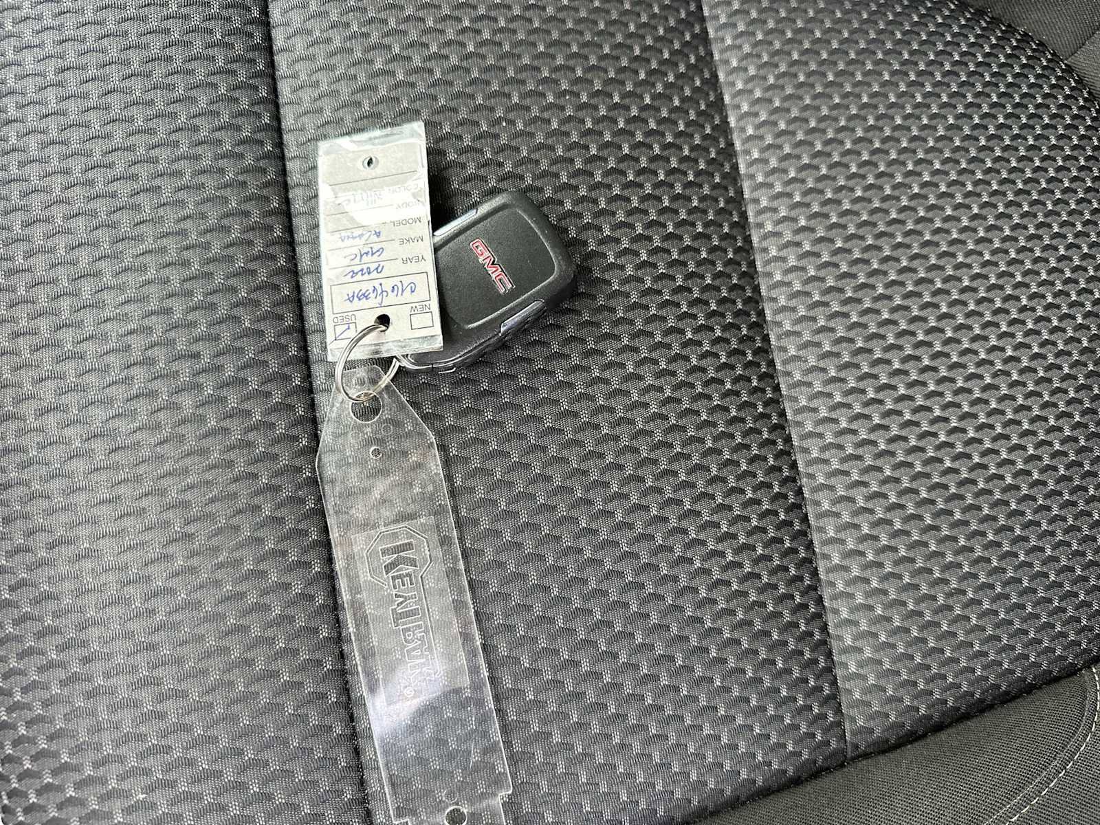 Used 2022 GMC Acadia SLE w/ Driver Convenience Package image 26