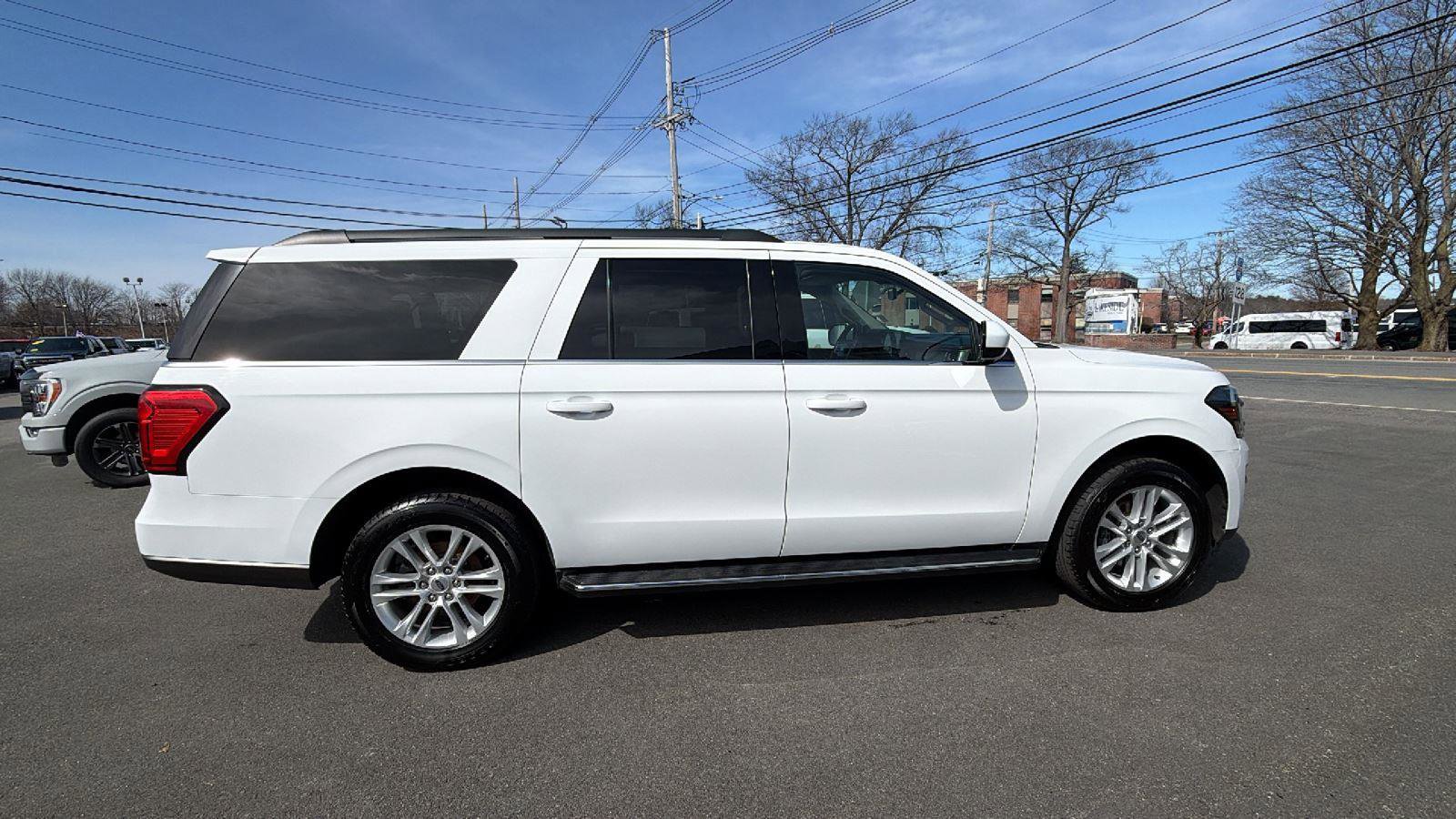 Used 2022 Ford Expedition Max XLT AWD/4WD image 8