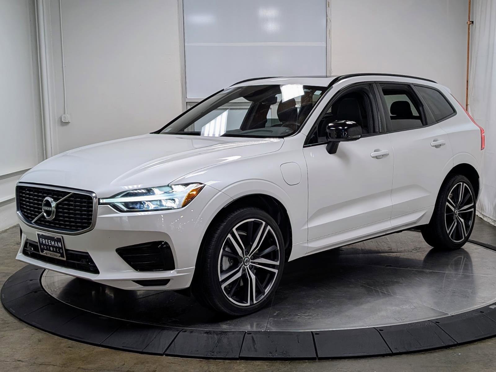 Used 2020 Volvo XC60 T8 R-Design w/ Protection Package Premier image 4