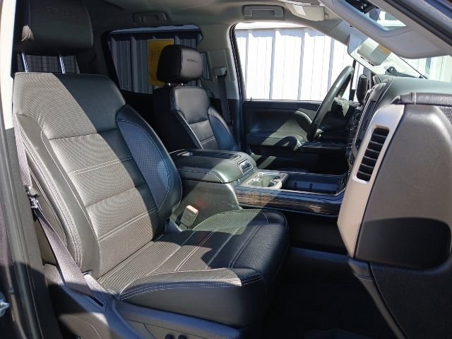 Used 2015 GMC Sierra 2500 Denali w/ Duramax Plus Package AWD/4WD image 31