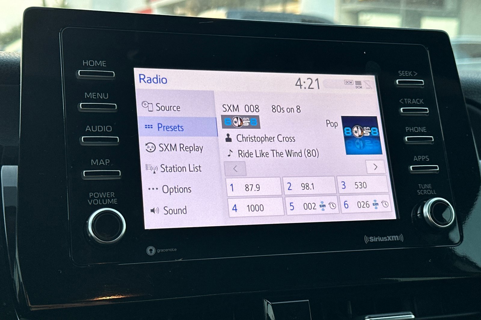 Used 2024 Toyota Camry SE image 17