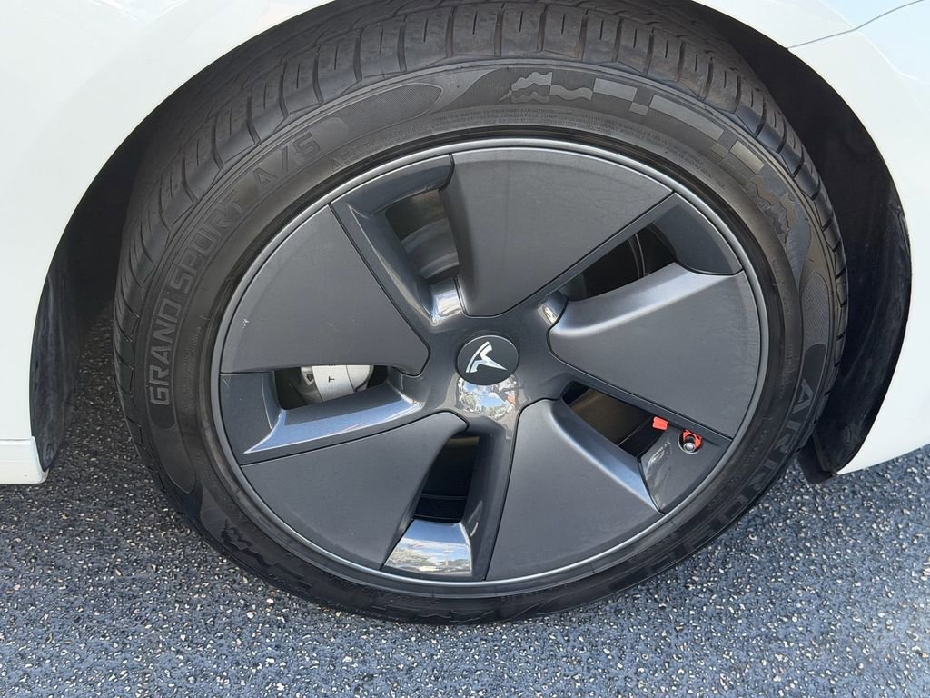Used 2023 Tesla Model 3 Standard Range RWD image 15