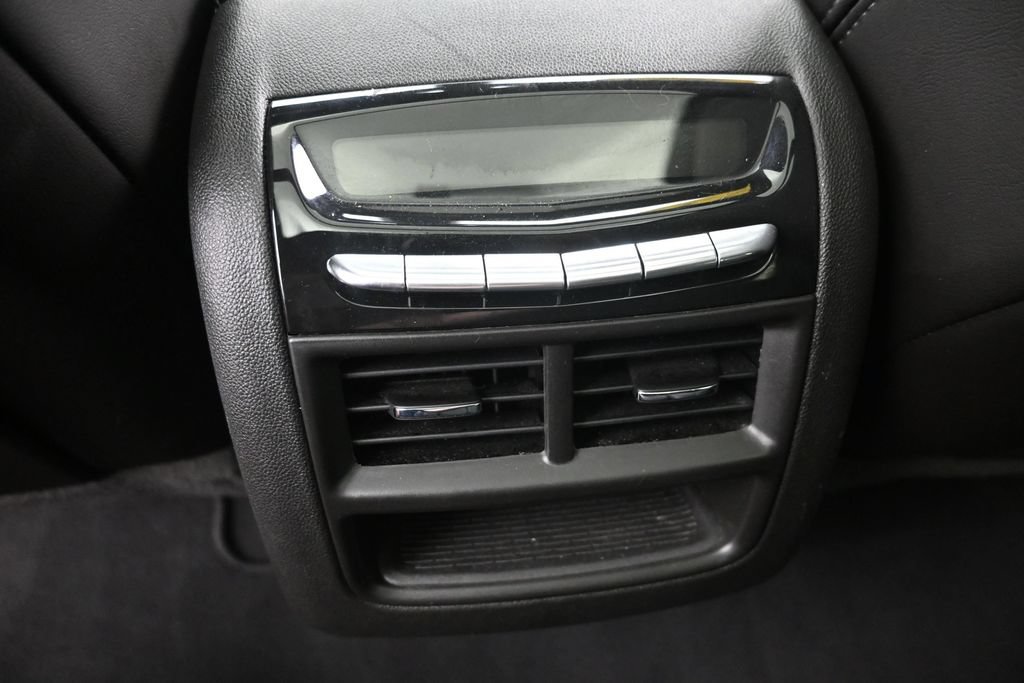 Used 2023 Cadillac XT5 Premium Luxury AWD/4WD image 16