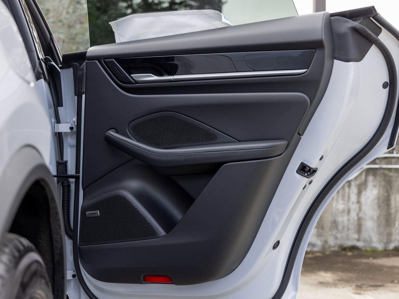 New 2025 Porsche Macan Electric image 46