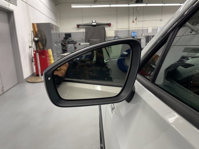 New 2026 Volkswagen Tiguan SE R-Line image 8