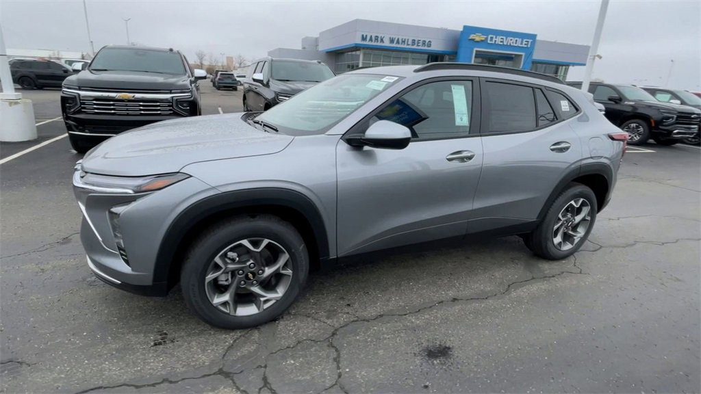 New 2026 Chevrolet Trax LT w/ Driver Confidence Package image 6