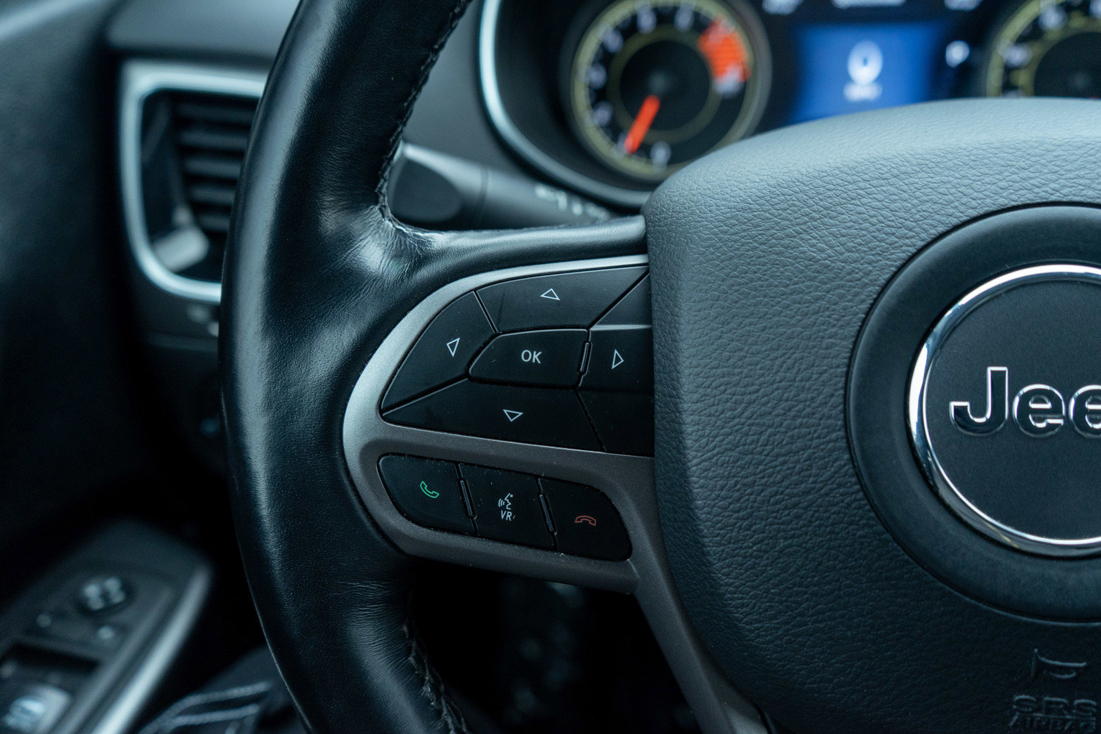 Used 2021 Jeep Cherokee Limited image 25