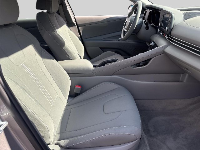 Used 2023 Hyundai Elantra SEL FWD image 24