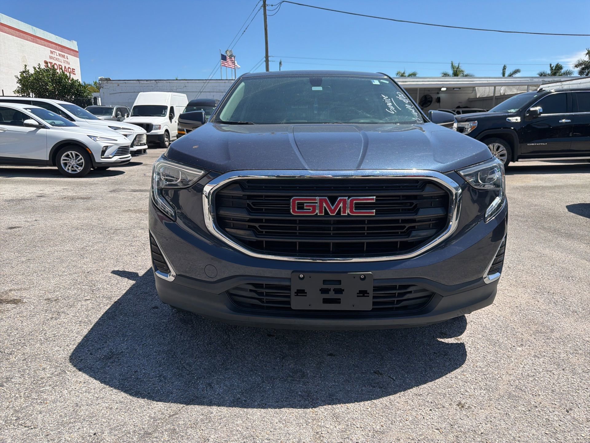 Used 2018 GMC Terrain SLE FWD image 2