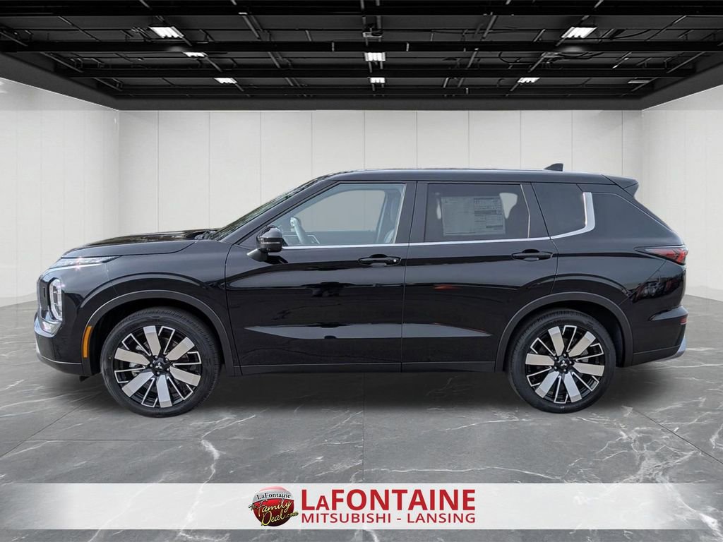New 2026 Mitsubishi Outlander SE AWD/4WD image 2
