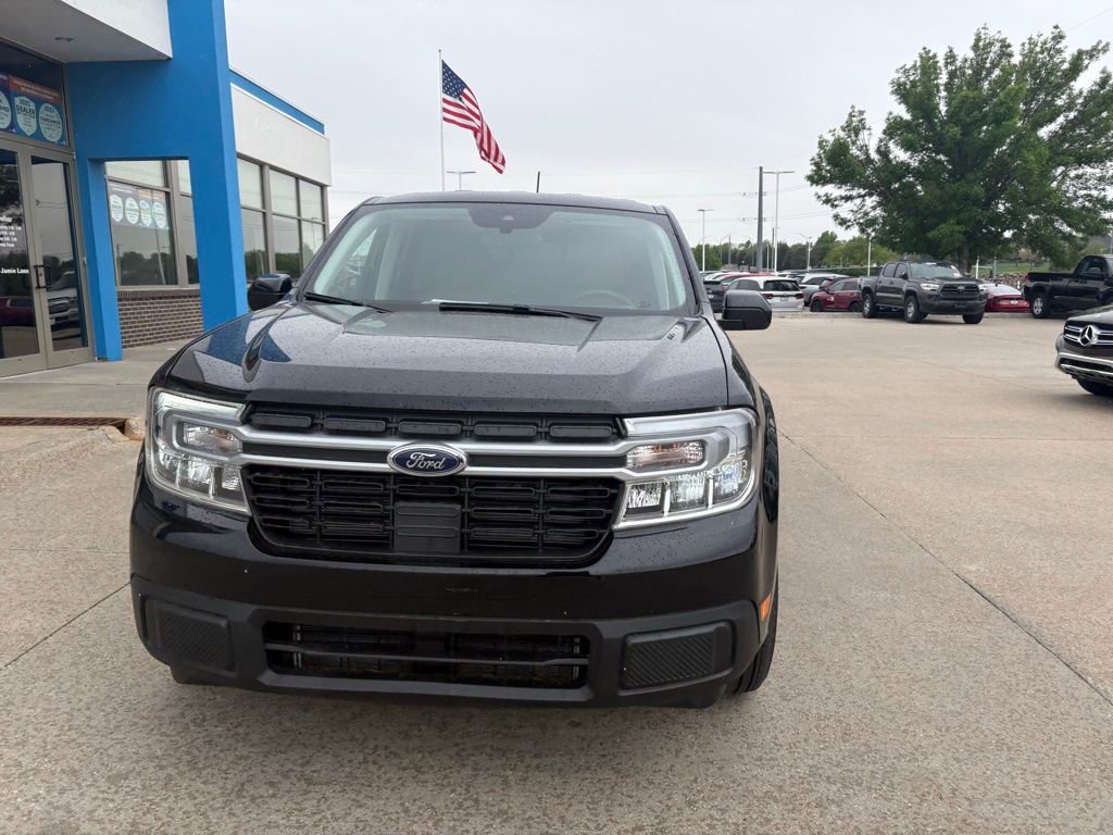 Used 2024 Ford Maverick Lariat FWD image 2