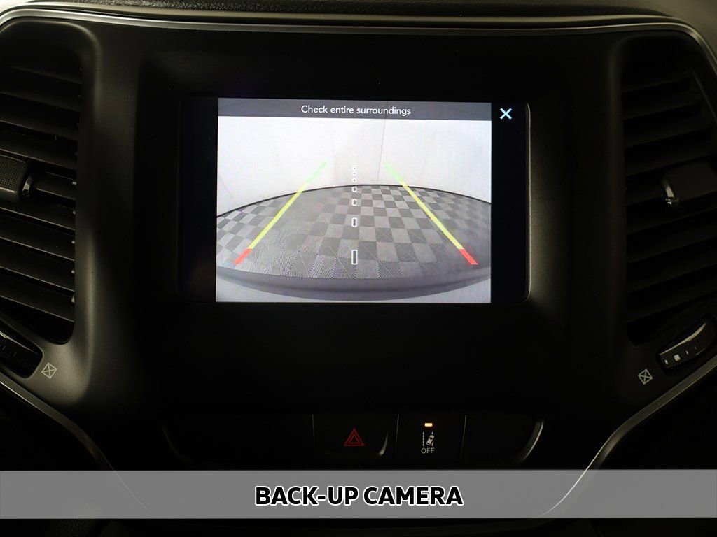 Used 2021 Jeep Cherokee Latitude image 4