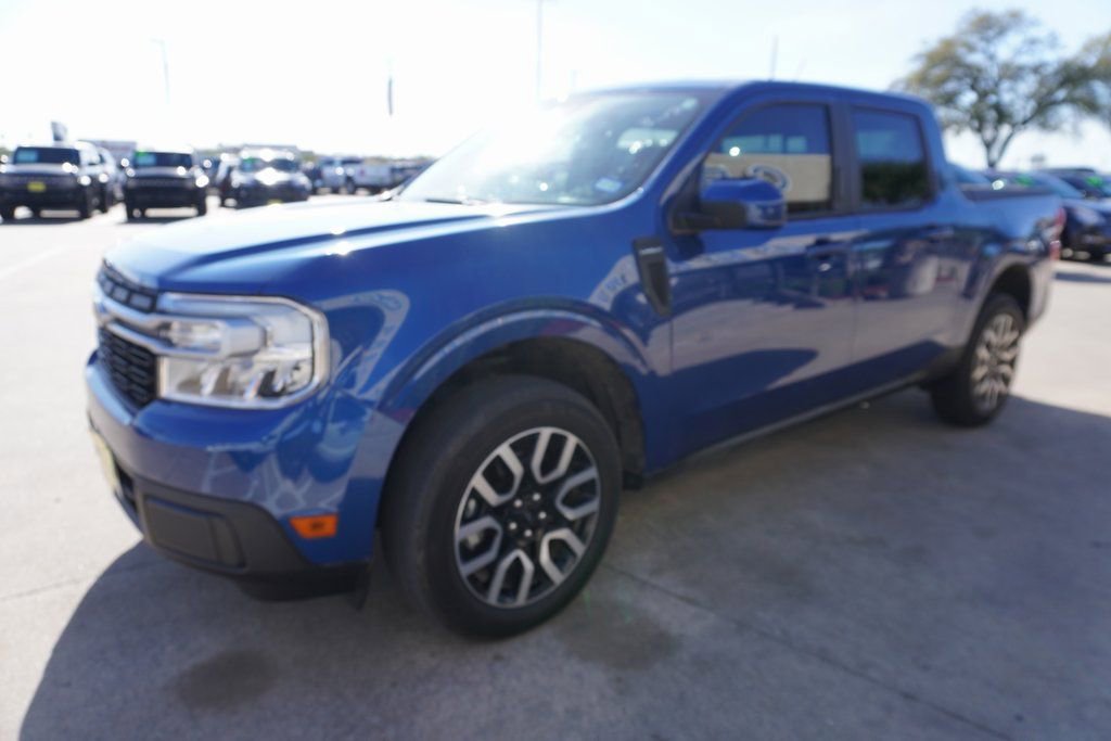 Used 2023 Ford Maverick Lariat w/ Lariat Luxury Package image 3