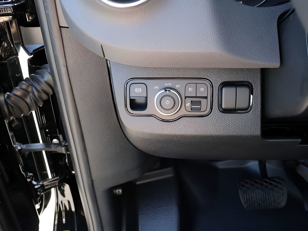 New 2026 Mercedes-Benz Sprinter 144 Cargo image 39