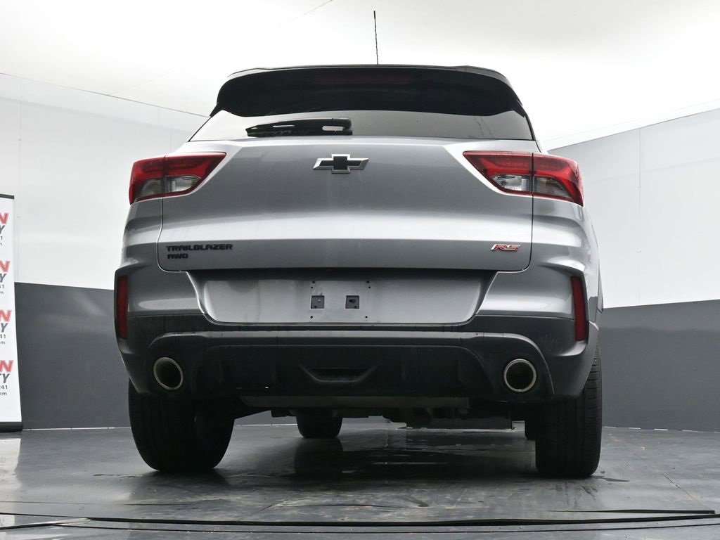 Used 2023 Chevrolet TrailBlazer RS w/ Sun and Liftgate Package image 23