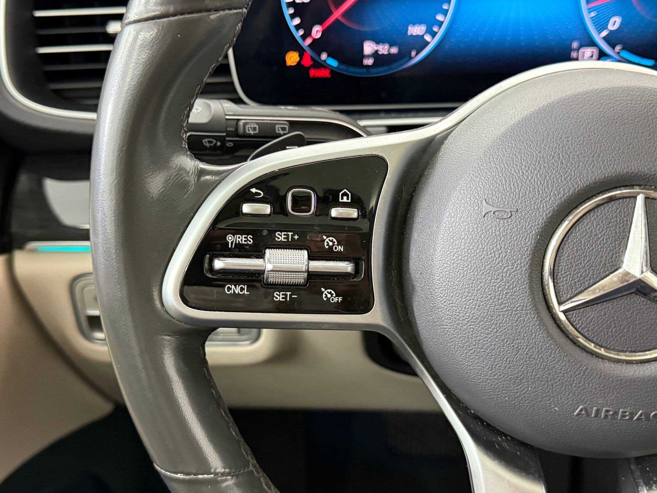 Used 2020 Mercedes-Benz GLE 350 image 20