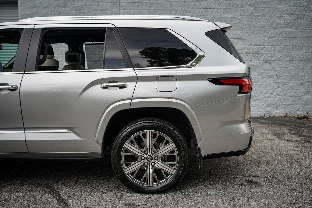 Used 2024 Toyota Sequoia Capstone image 11