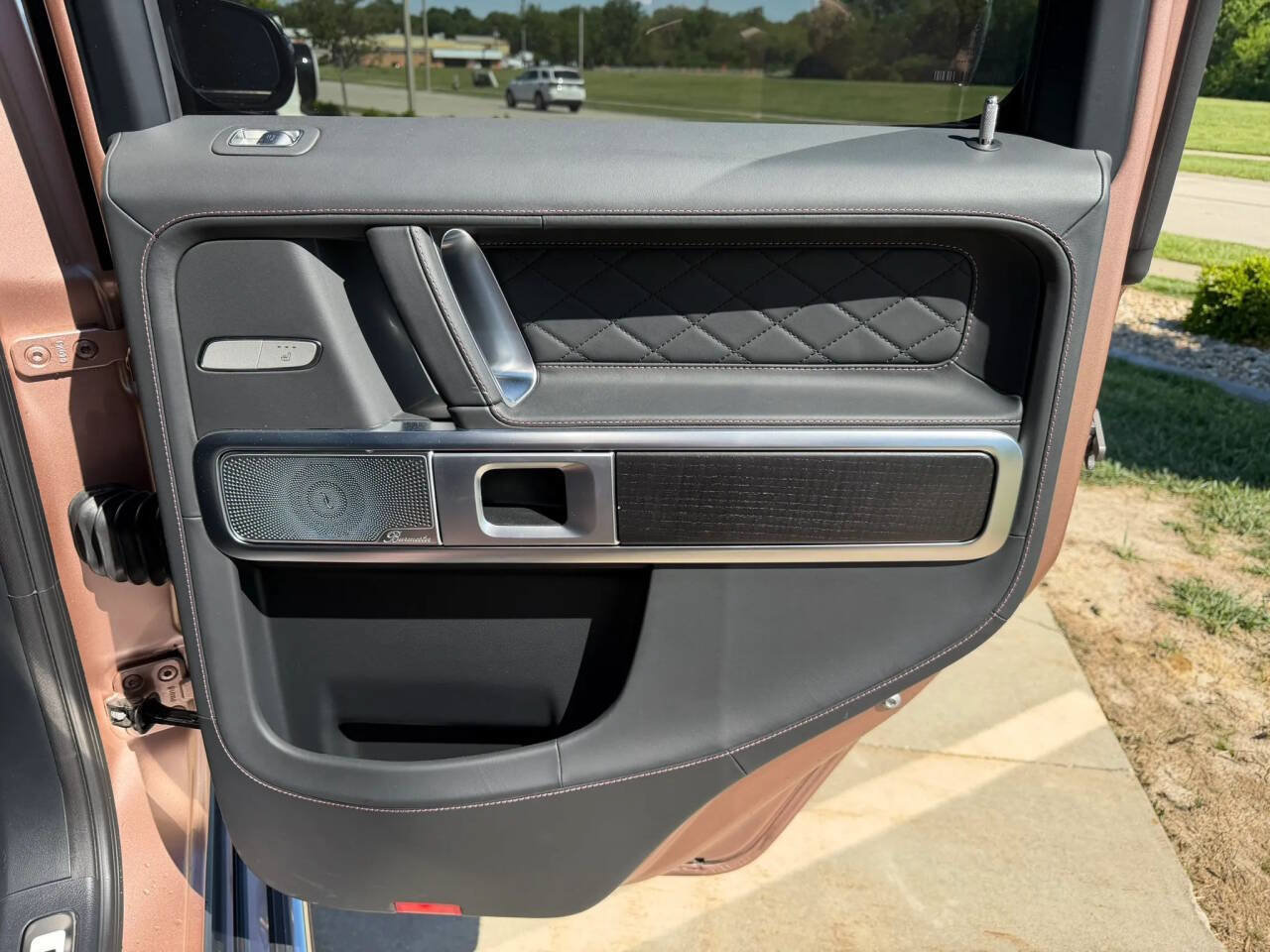 Used 2024 Mercedes-Benz G 550 image 33