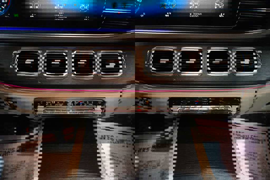 Used 2020 Mercedes-Benz GLS 450 4MATIC image 35