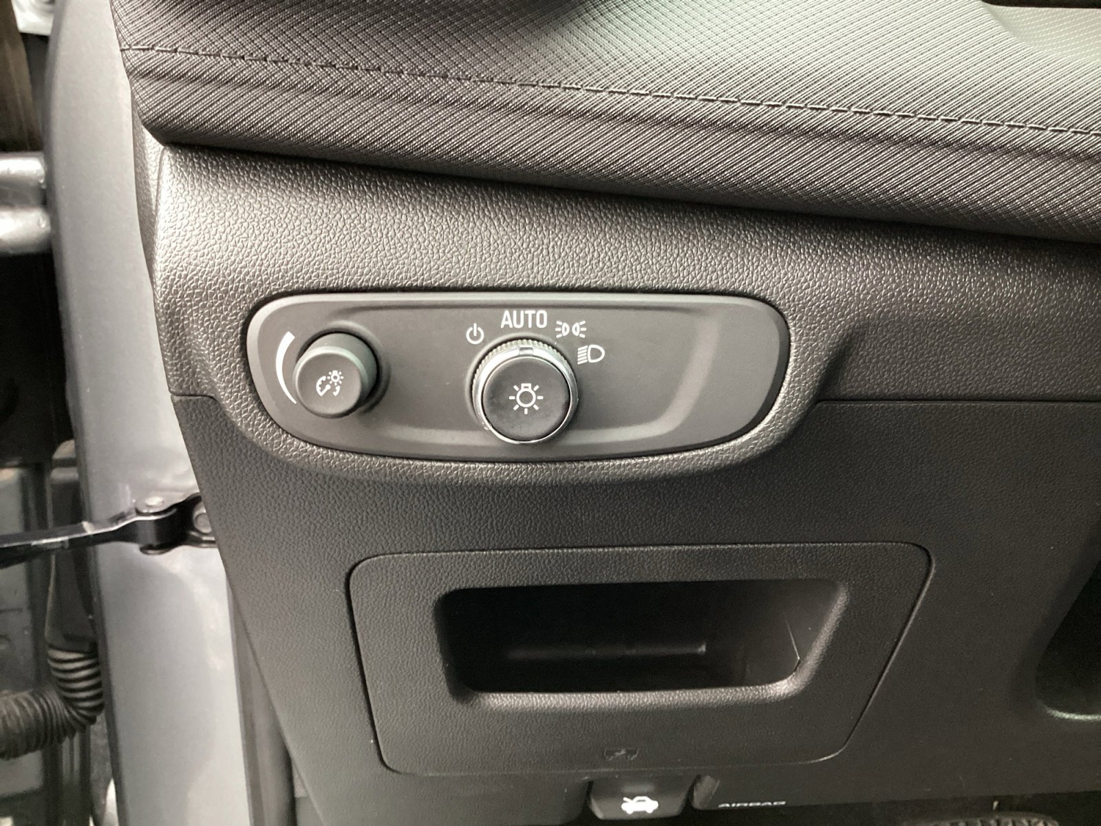 Used 2024 Chevrolet TrailBlazer LT w/ Driver Confidence Package FWD image 27