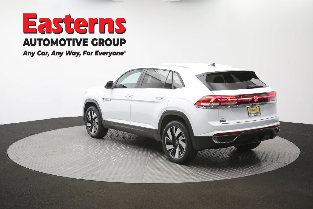 Used 2025 Volkswagen Atlas Cross Sport SE FWD image 65