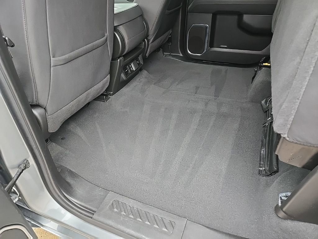 Used 2025 Chevrolet Silverado 1500 LT image 94