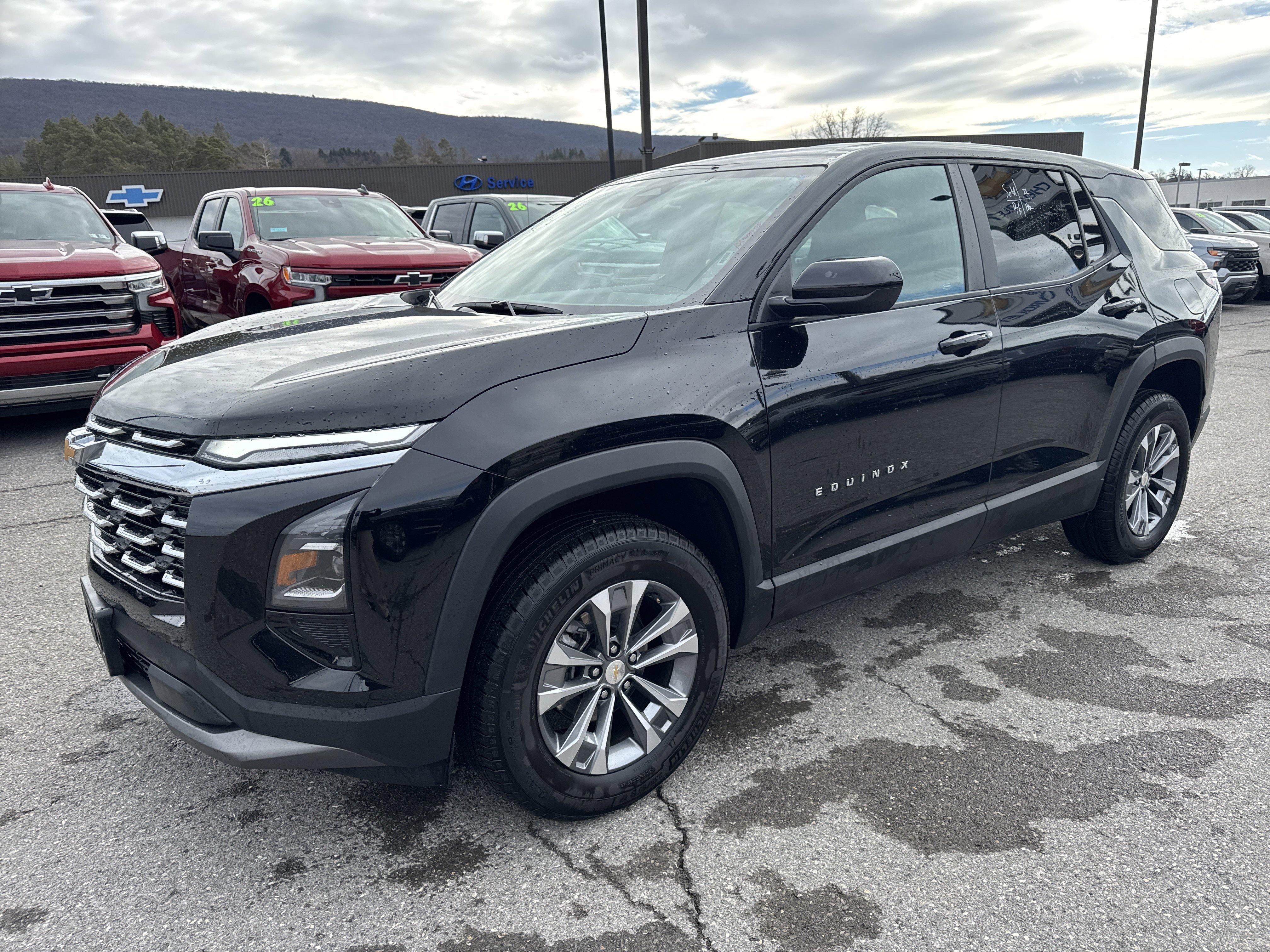 Used 2025 Chevrolet Equinox LT image 8